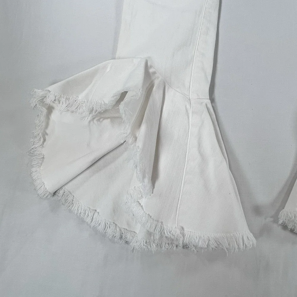 COH Citizens of Humanity Drew Flounce Flared Cropped White Jeans 25 High Rise - Picture 5 of 12